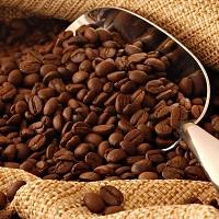 Pach vůně kávy a stinná stránka lesklého obalu čokolády