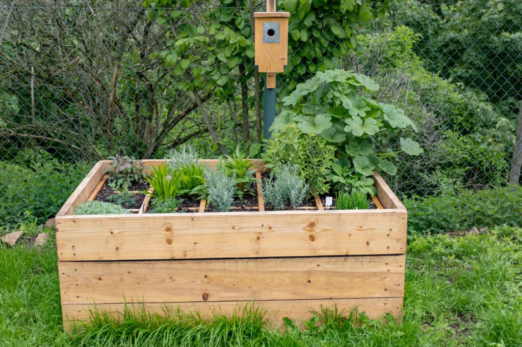 ENVIRA, o.p.s. – Správa a údržba budov a areálu Toulcova dvora