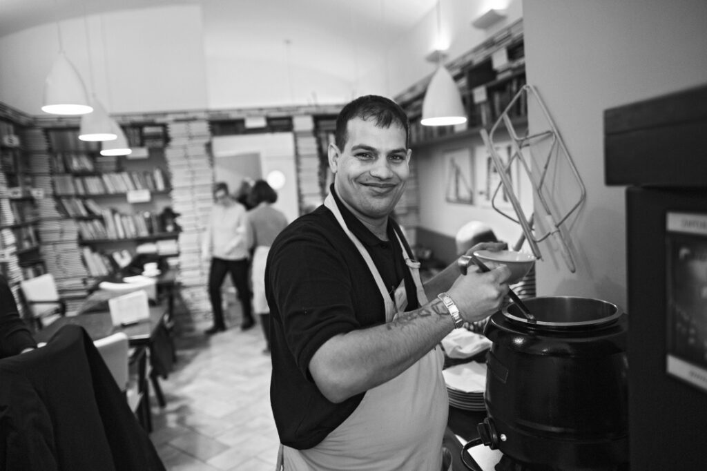 Kavárna Mezi Řádky