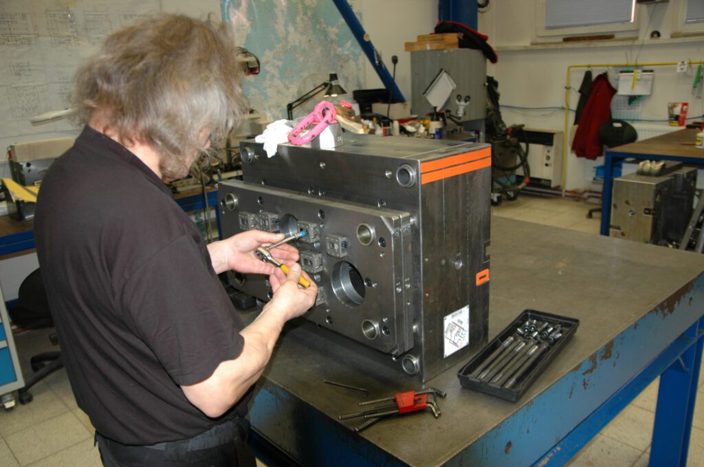 ČEGAN Nástrojárna