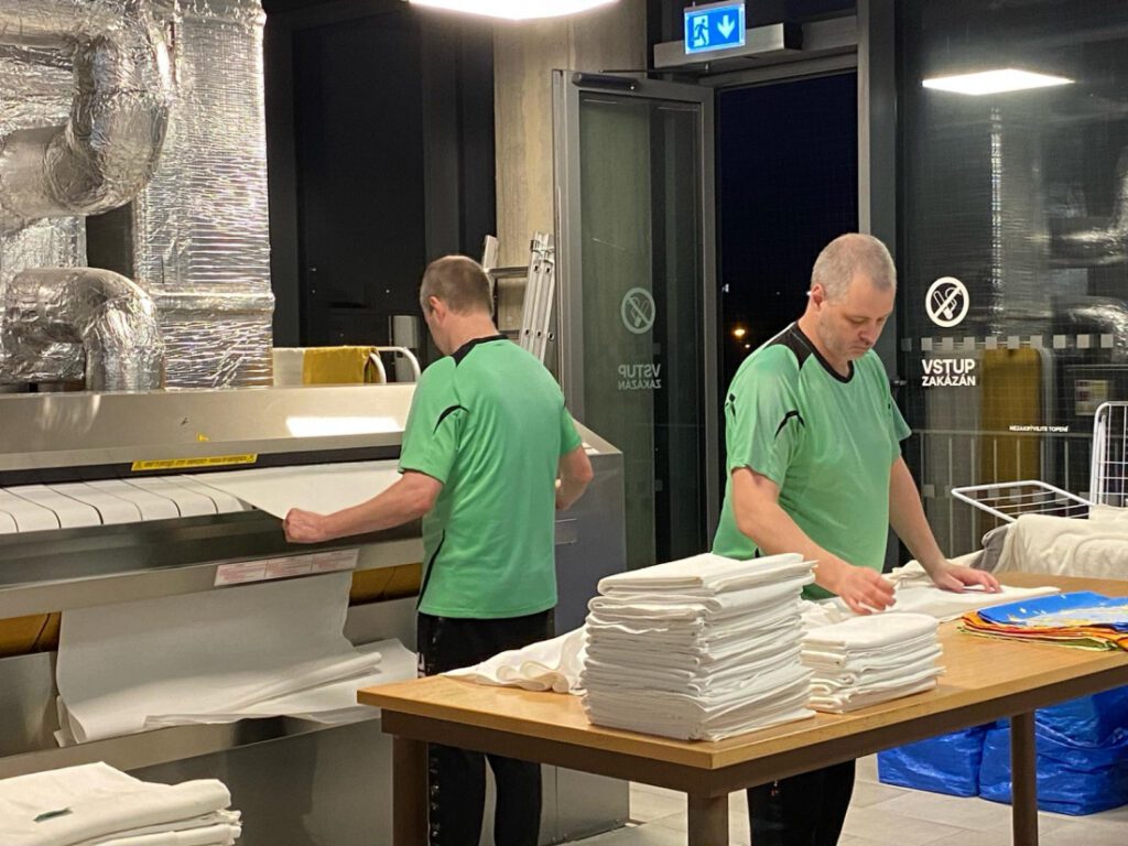 Špinavá cejcha s.r.o.