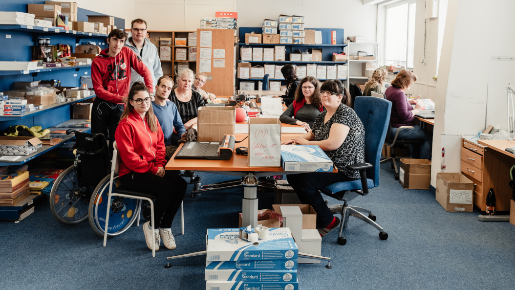 Učebnice Vaníček: Školám k službám