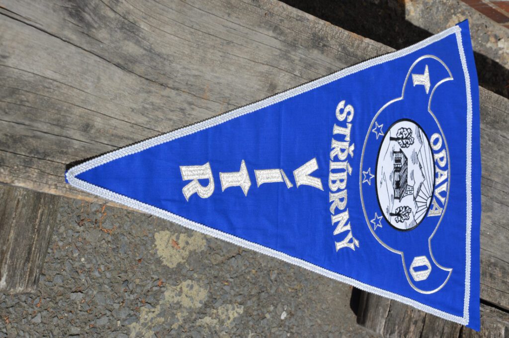 Chráněné dílny Charity Opava – vyšívací dílna, laser, potisk