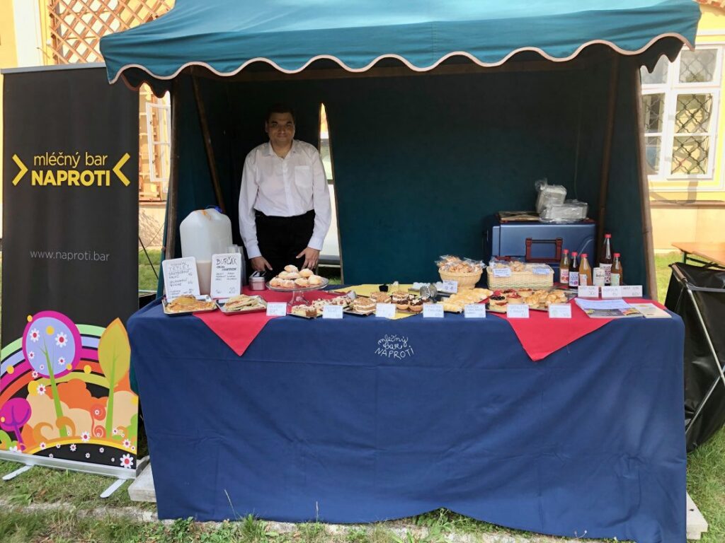 Mléčný bar NAPROTI